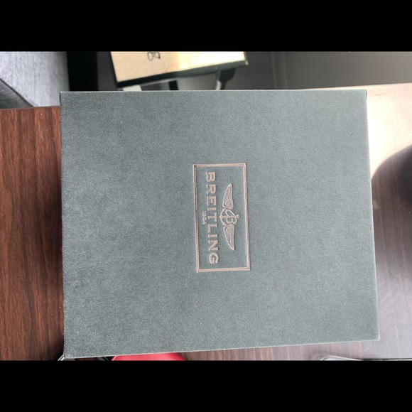 Brietling Watch - Picture 4 of 8